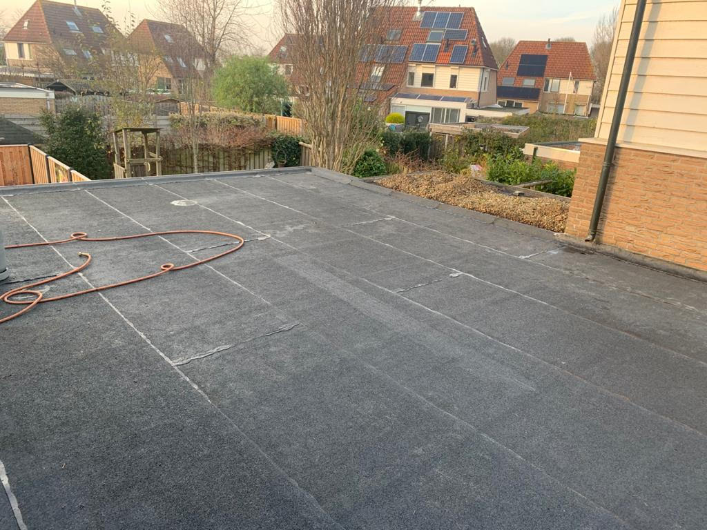 aanpakken van daklekkage door Zyan